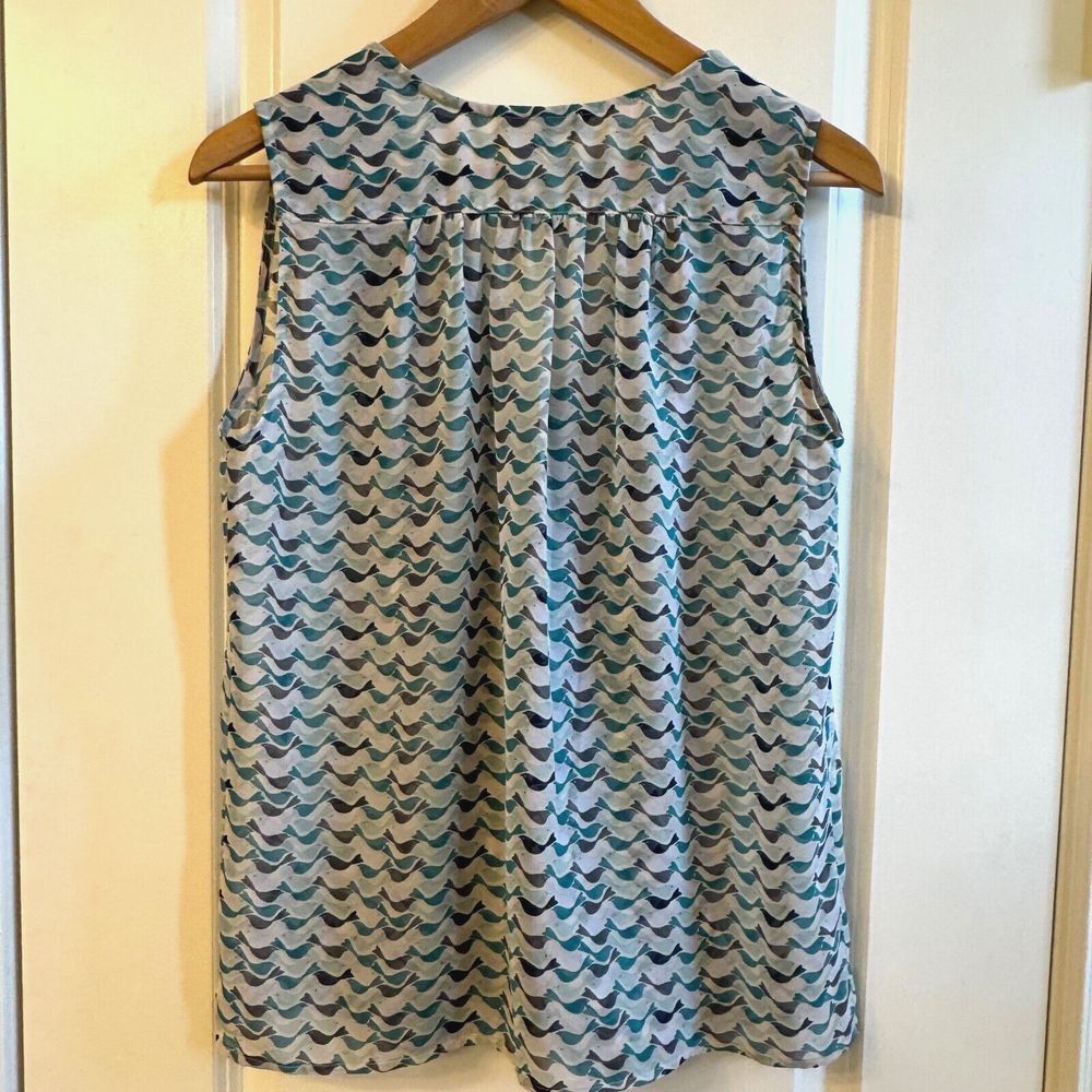 Cabi Style #342 Tweet Top Faux Wrap Front Bird Print Women's Size Small - Picture 2 of 8